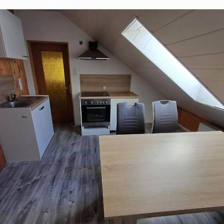 Hopfach Dachwohnung Wolpertshausen Buitenkant foto