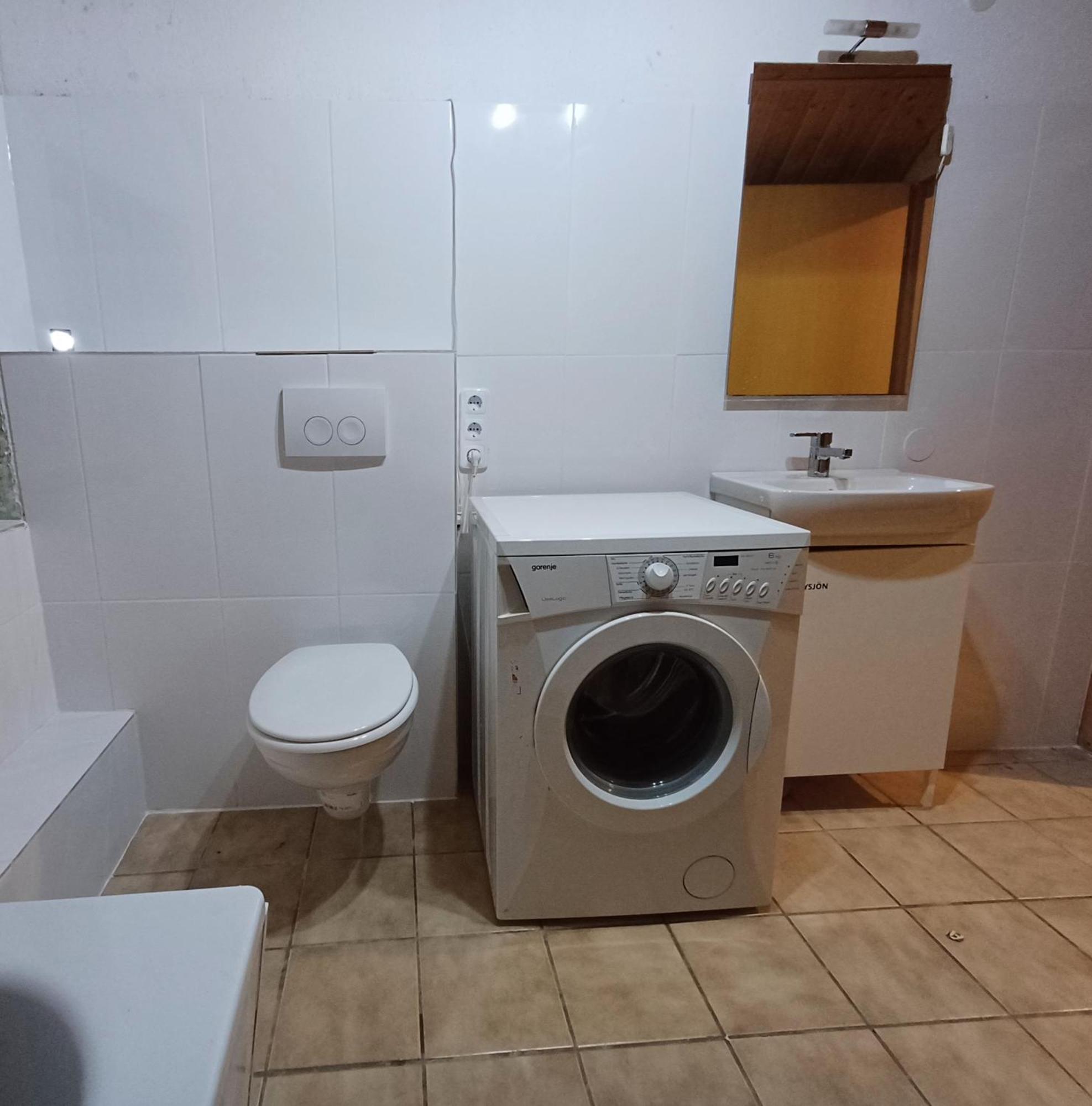 Hopfach Dachwohnung Wolpertshausen Buitenkant foto